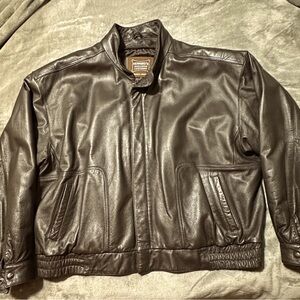 Vintage American made leather jacket. Size 52/XXL. Barely worn. Dark Brown.